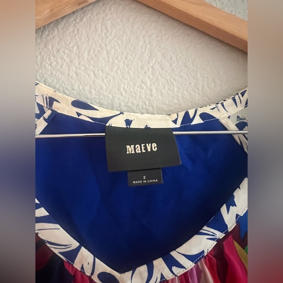 Maeve for Anthropologie 100% Silk Floral Watercolor Sleeveless Blouse — Size 2 - Picture 3 of 3